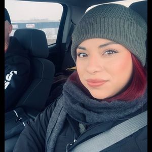 Meet your Posher, Dalia